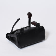 Load image into Gallery viewer, 極美品 HERMES エルメス ケリードール 黒 ブラックハンドバッグ 2000年限定 中古 4b013602