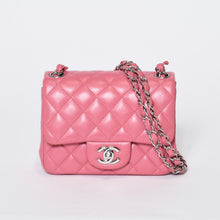 Load image into Gallery viewer, 極美品 CHANEL シャネル ミニマトラッセ16 Sフラップ Sチェーンショルダーバッグ ランダム ココマーク ラムスキン ピンク 中古 4b013716