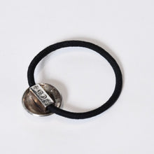 Load image into Gallery viewer, 新品同様 CHROME HEARTS クロムハーツ ヘアアクセサリー コンチョ BSフレア フレアニー ヘアゴム 重量22.0g シルバー925 中古 4b013513