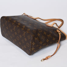 Load image into Gallery viewer, LOUIS VUITTON ルイヴィトン モノグラム ネヴァーフルPM ハンドバッグ M40155 ブラウン PVC ヌメ革 ゴールド金具 美品 中古 4b013597