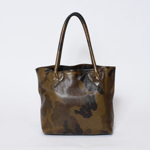 Load image into Gallery viewer, 極美品 CHROME HEARTS クロムハーツ FS TOTE FSトートバッグ CHクロスレザーパッチ レザー シルバー925 カモフラージュ 中古 4b013664