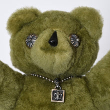 Load image into Gallery viewer, 極美品 CHROME HEARTS クロムハーツ TEDDY BEAR テディベア ぬいぐるみ クロスボール BSフレア シアリング カーキ 中古 4b013101