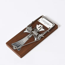 Load image into Gallery viewer, 極美品 CHROME HEARTS クロムハーツ マウストラップ ネズミ捕り CHプラス フレアニー ホースシュー エボニーウッド 中古 4b013741