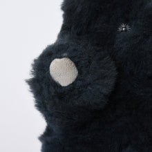 Load image into Gallery viewer, 極美品 CHROME HEARTS クロムハーツ TEDDY BEAR テディベア ぬいぐるみ クロスボール ホースシュー シアリング ネイビー 中古 4b013098