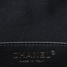 Load image into Gallery viewer, 新品同様 CHANEL シャネル シャネル25 スモール ハンドバッグ AS5293 ランダム番台 ココマーク ラムスキン ブラック 中古 4b013754