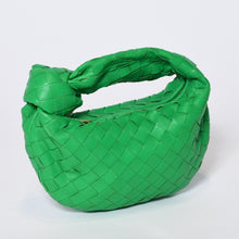 Load image into Gallery viewer, 極美品 BOTTEGAVENETA ボッテガヴェネタ MINI JODIE ミニ ジョディ ハンドバッグ 651876 イントレチャート グリーン 中古 4b013606