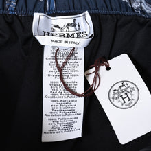 Load image into Gallery viewer, 新品未使用品 HERMES エルメス スイムウェア メンズ 新作 ハーフパンツ 4b012935 中古