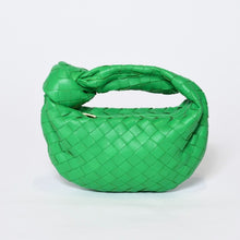 Load image into Gallery viewer, 極美品 BOTTEGAVENETA ボッテガヴェネタ MINI JODIE ミニ ジョディ ハンドバッグ 651876 イントレチャート グリーン 中古 4b013606