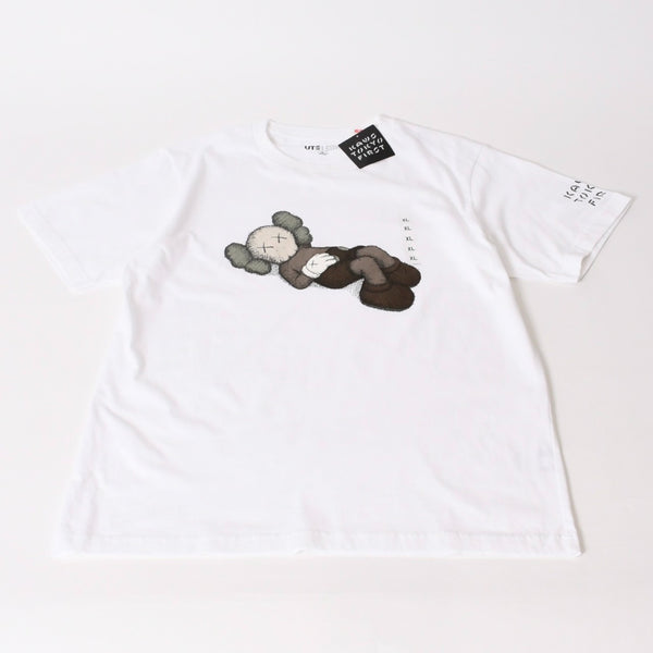 極美品 UNIQLO ユニクロ ｘ KAWS カウズ コラボ 半袖Tシャツ ホワイト サイズ XL 中古4b005651