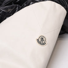 Load image into Gallery viewer, MONCLER モンクレール fragment design フラグメント GENIUS QUINLAN JACKET ダウンジャケット サイズ0 カラー ブラック 美品 中古 4b013827