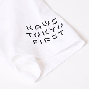 極美品 UNIQLO ユニクロ ｘ KAWS カウズ コラボ 半袖Tシャツ ホワイト サイズ XL 中古4b005651