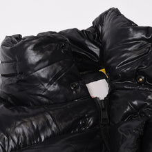 Load image into Gallery viewer, MONCLER モンクレール fragment design フラグメント GENIUS QUINLAN JACKET ダウンジャケット サイズ0 カラー ブラック 美品 中古 4b013827