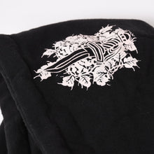 Load image into Gallery viewer, 極美品 CHROME HEARTS クロムハーツ オールドモデル プルオーバーフーディー パーカー サイズL ホースシュー ヴァインダガー 中古 4b013840
