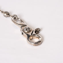 Load image into Gallery viewer, 極美品 CHROME HEARTS クロムハーツ クロスボール ショート ウォレットチェーン 2クリップ 16ボール 147.5g シルバー925 中古 4b013856