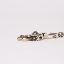 Load image into Gallery viewer, 極美品 CHROME HEARTS クロムハーツ クロスボール ショート ウォレットチェーン 2クリップ 16ボール 147.5g シルバー925 中古 4b013856