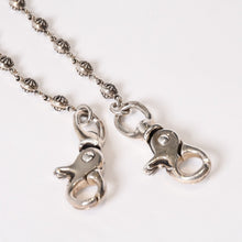 Load image into Gallery viewer, 極美品 CHROME HEARTS クロムハーツ クロスボール ショート ウォレットチェーン 2クリップ 16ボール 147.5g シルバー925 中古 4b013856