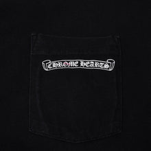 Load image into Gallery viewer, CHROME HEARTS クロムハーツ プリント 半袖Tシャツ ロゴ コットン ブラック ホワイト サイズXL 美品 中古 4b013837