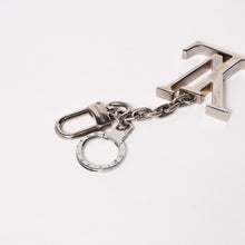 Load image into Gallery viewer, LOUIS VUITTON ルイヴィトン バッグチャーム キーリング M65071 シルバー金具 美品 中古 4b011775