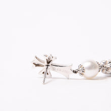 画像をギャラリービューアに読み込む, 新品未使用 CHROME HEARTS クロムハーツ × ミキモト MIKIMOTO タイニー ドロップ ピアス パール 18K WG 中古 4b013915