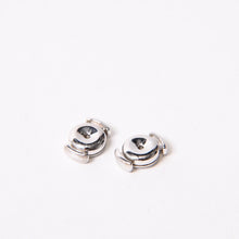 画像をギャラリービューアに読み込む, 新品未使用 CHROME HEARTS クロムハーツ × ミキモト MIKIMOTO タイニー ドロップ ピアス パール 18K WG 中古 4b013915