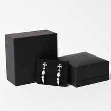画像をギャラリービューアに読み込む, 新品未使用 CHROME HEARTS クロムハーツ × ミキモト MIKIMOTO タイニー ドロップ ピアス パール 18K WG 中古 4b013915