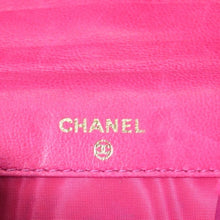 Load image into Gallery viewer, CHANEL シャネル コインケース 小銭入れ A01428 4番台 ココマーク キャビアスキン ピンク イタリア製 美品 中古 4b013724