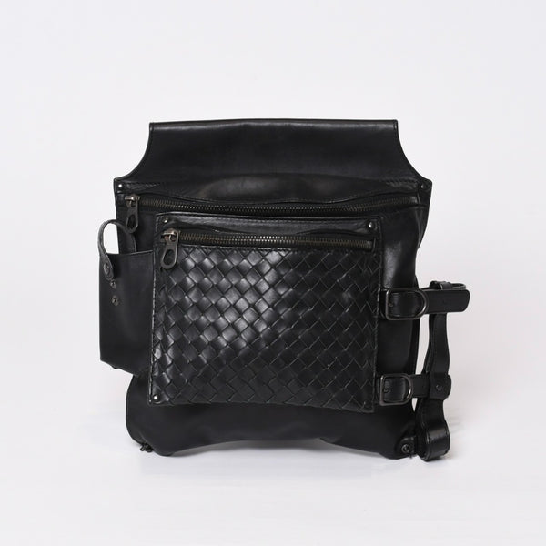 BOTTEGAVENETA ボッテガヴェネタ イントレチャート 2WAY ベルトバッグ 121604 ブラック カーフ ガンメタル金具 美品 中古 4b013473