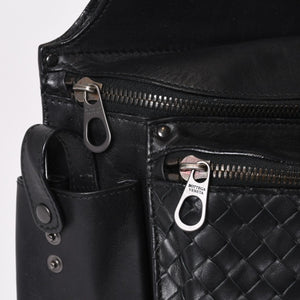 BOTTEGAVENETA ボッテガヴェネタ イントレチャート 2WAY ベルトバッグ 121604 ブラック カーフ ガンメタル金具 美品 中古 4b013473
