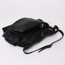 Load image into Gallery viewer, BOTTEGAVENETA ボッテガヴェネタ イントレチャート 2WAY ベルトバッグ 121604 ブラック カーフ ガンメタル金具 美品 中古 4b013473