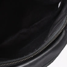 Load image into Gallery viewer, BOTTEGAVENETA ボッテガヴェネタ イントレチャート 2WAY ベルトバッグ 121604 ブラック カーフ ガンメタル金具 美品 中古 4b013473