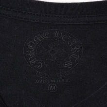 Load image into Gallery viewer, CHROME HEARTS クロムハーツ ネオン ロゴ プリント Tシャツ サイズM ブラック コットン 美品 中古 4b013685