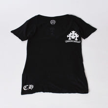 Load image into Gallery viewer, CHROME HEARTS クロムハーツ セメタリー 半袖VネックTシャツ サイズXS ブラック コットン 美品 中古 4b013691