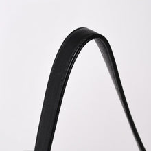Load image into Gallery viewer, 極美品 CHROME HEARTS クロムハーツ ハート ラージ ショルダーバッグ ガンスリンガー レザー ブラック 中古 4b013660