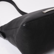 Load image into Gallery viewer, 極美品 CHROME HEARTS クロムハーツ ハート ラージ ショルダーバッグ ガンスリンガー レザー ブラック 中古 4b013660