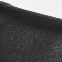 Load image into Gallery viewer, 極美品 CHROME HEARTS クロムハーツ ハート ラージ ショルダーバッグ ガンスリンガー レザー ブラック 中古 4b013660