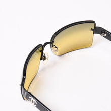 Load image into Gallery viewer, CHANEL シャネル サングラス アイウェア 4107-B c.101/16 サイズ62□15 125 ココマーク ラインストーン イエロー 美品 中古 4b013722