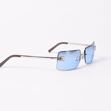 Load image into Gallery viewer, 極美品 CHANEL シャネル サングラス アイウェア 4104-B c.124/7C サイズ62□15 120 ココマーク ラインストーン ブルー 中古 4b013721