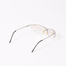 Load image into Gallery viewer, CHANEL シャネル ハーフリム サングラス アイウェア 4042 c.124/6I サイズ120 ココマーク シルバー 美品 中古 4b013731