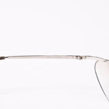 Load image into Gallery viewer, CHANEL シャネル ハーフリム サングラス アイウェア 4042 c.124/6I サイズ120 ココマーク シルバー 美品 中古 4b013731