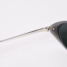 Load image into Gallery viewer, 極美品 CARTIER カルティエ オーバル サングラス アイウェア サイズ53□18 135 グレー シルバー ブラック 中古 4b013654