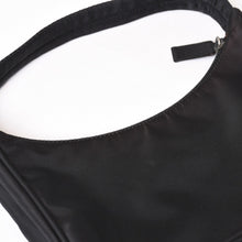 画像をギャラリービューアに読み込む, PRADA プラダ ホーボー ワンショルダーバッグ MV515 トライアングルロゴ 三角ロゴプレート ナイロン ブラック 美品 中古 4b013989