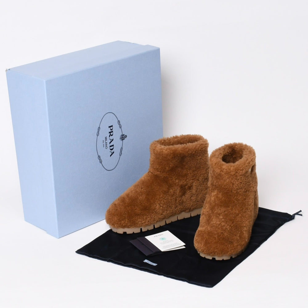 新品未使用 PRADA プラダ 24FW シアリング アンクルブーツ ショートブーツ 1T711N サイズ37 ボア ブラウン 中古 4b013855