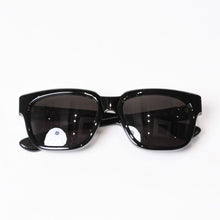 Load image into Gallery viewer, 極美品 CHROME HEARTS クロムハーツ BOX-OFFICER ボックスオフィサー サングラス ダガー ブラック サイズ56□19-144 中古 4b014107