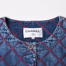 画像をギャラリービューアに読み込む, 極美品 CHANEL シャネル ノーカラー デニムジャケット P71319V63952 サイズ50 ココマーク ステッチ ブルー メンズ 中古 4b012768