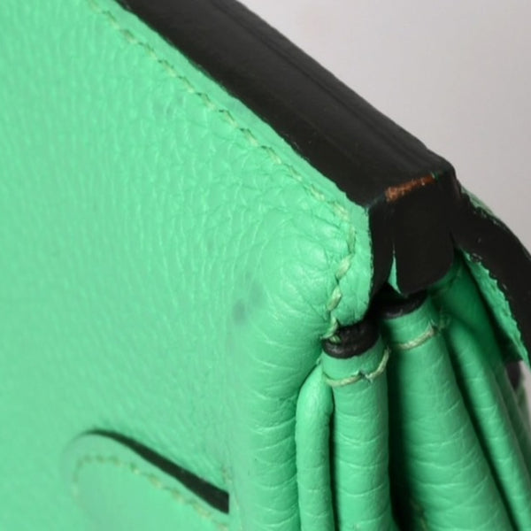 新品同様 エルメス HERMES アッカドPM B刻印 ワンショルダーバッグ ヴェールコミック トゴ 新型 シルバー金具 中古 4b014108