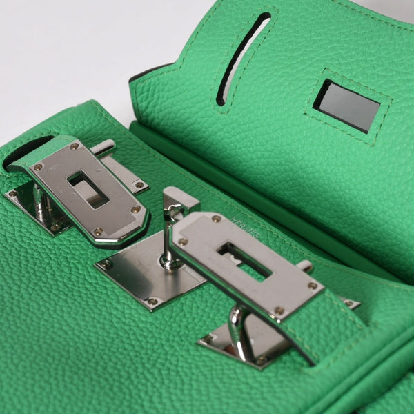 新品同様 エルメス HERMES アッカドPM B刻印 ワンショルダーバッグ ヴェールコミック トゴ 新型 シルバー金具 中古 4b014108