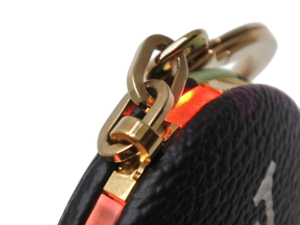 極美品 LOUIS VUITTON ルイヴィトン アストロトロピカル モノグラム キーチャーム M51912 PVC ブラック マルチカラー 中古 4b004654