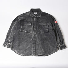 Load image into Gallery viewer, C.E / CAV EMPT シーイー BLEACHED BIG SHIRT CES15SH02 サイズL グレー ロゴパッチ 美品 中古 4b013789