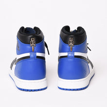 Load image into Gallery viewer, 新品未使用 NIKE × FRAGMENT × CHROME HEARTS エアジョーダン1 スニーカー 716371 サイズ29.5cm ダガー装飾 中古 4c070378