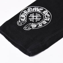 Load image into Gallery viewer, 極美品 CHROME HEARTS クロムハーツ LOGO PRINT LEGGINGS ロゴプリント レギンス サイズS ホースシュー プリント ブラック 中古 4b013681